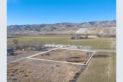 14 Ashley, Yerington, NV 89447 - Photo 5