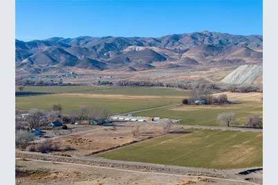 14 Ashley, Yerington, NV 89447 - Photo 19