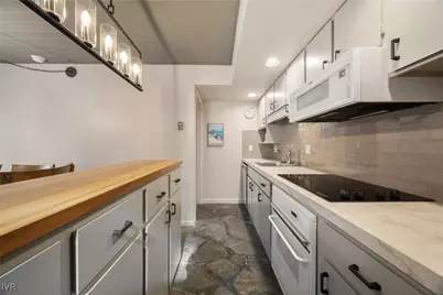 123 Juanita Drive #5, Incline Village, NV 89451 - Photo 11