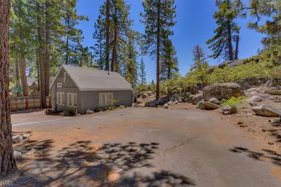9898 Lake Street, Kings Beach, CA 96143 - Photo 17