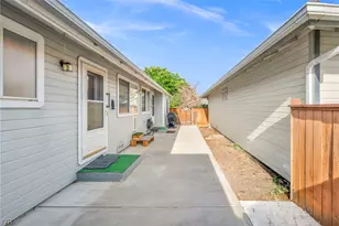 1784 Mahogany Cir, Minden, NV 89423 - Photo 9