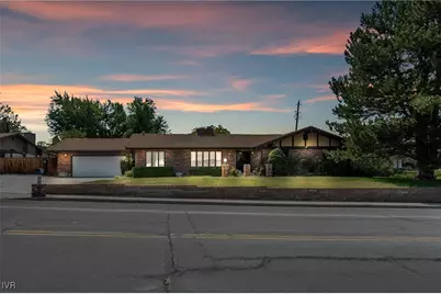 1725 Aquila Avenue, Reno, NV 89509 - Photo 1