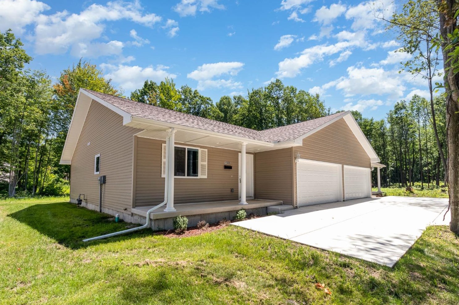 1508 Woodland Ave, Michigan City IN  46360-7125 exterior