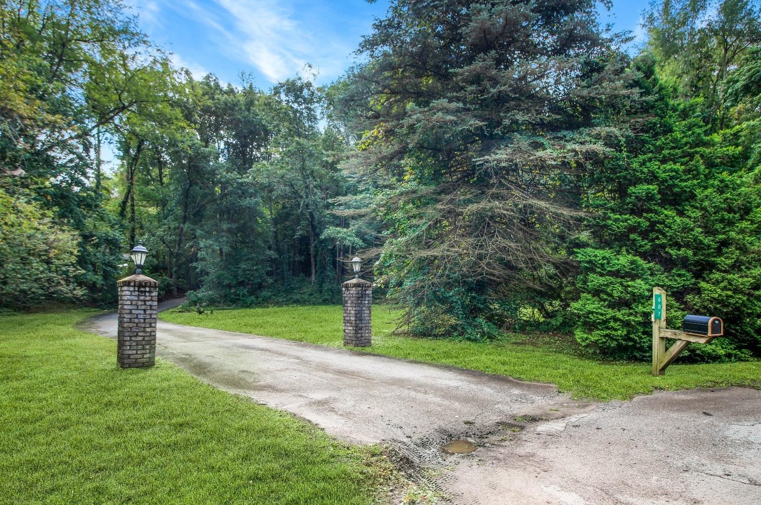 607 Sunrise Blvd, La Porte IN  46350-1959 exterior