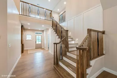 194 N Cricket Knoll Court, Valparaiso, IN 46385 - Photo 5