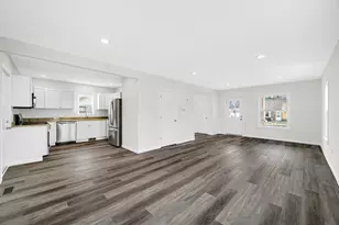 807 Division St, La Porte, IN 46350 - Photo 9