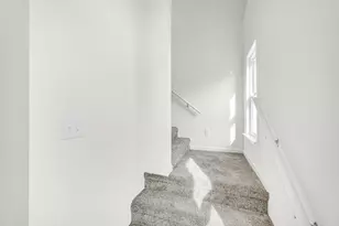 807 Division St, La Porte, IN 46350 - Photo 15