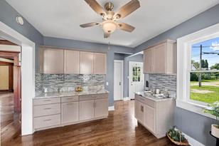 107 Lincolnway, La Porte, IN 46350 - Photo 21