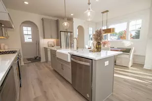 2005 Timberwood Ln, Chesterton, IN 46304 - Photo 3