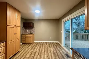 3907 Brookside Dr, Crown Point, IN 46307 - Photo 11