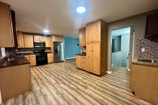 3907 Brookside Dr, Crown Point, IN 46307 - Photo 7