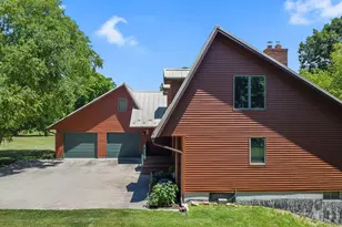 112 E 900 N, La Porte, IN 46350 - Photo 3