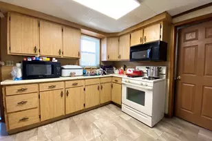 105 Hancock Ave, Michigan City, IN 46360 - Photo 5