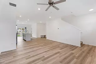 471 E 127th Pl, Crown Point, IN 46307 - Photo 3