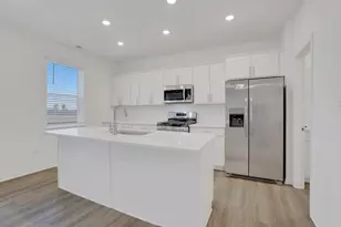 521 E 127th Pl, Crown Point, IN 46307 - Photo 13