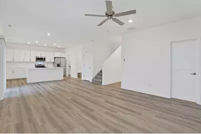 521 E 127th Place, Crown Point, IN 46307 - Photo 7