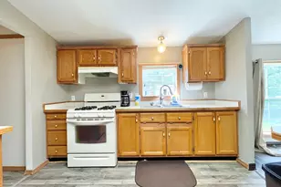 605 E Washington St, Morocco, IN 47963 - Photo 7