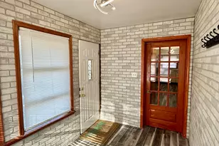 9505 Kennedy Ave, Highland, IN 46322 - Photo 5