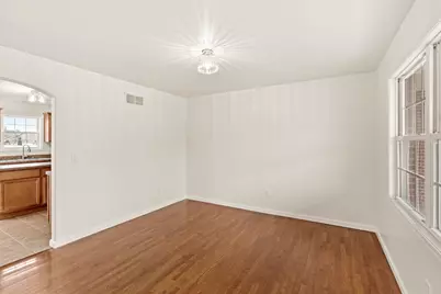 10645 Illinois Street, Crown Point, IN 46307 - Photo 7