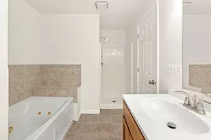 10645 Illinois St, Crown Point, IN 46307 - Photo 11