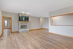 2776 W Hogan Ave, La Porte, IN 46350 - Photo 29