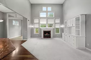 83 Scotscraig Dr, Valparaiso, IN 46385 - Photo 5