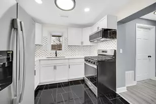 2302 W 37th Ave, Hobart, IN 46342 - Photo 15