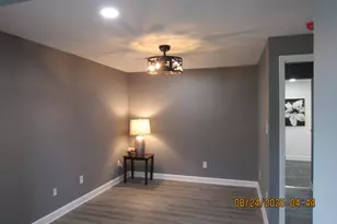 2302 W 37th Ave, Hobart, IN 46342 - Photo 19