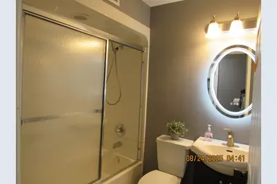 2302 W 37th Avenue, Hobart, IN 46342 - Photo 35