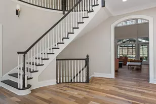 219 Crabapple Ln, Valparaiso, IN 46383 - Photo 5