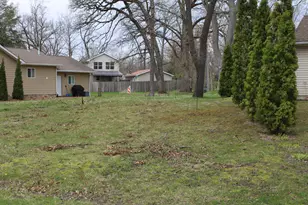 8604 W 139th Ave, Cedar Lake, IN 46303 - Photo 3