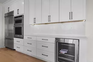 9417 Sweetspire Pl, Saint John, IN 46373 - Photo 15