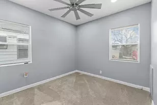 621 Burr St, Gary, IN 46406 - Photo 9