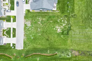 10883 Walnut Dr, Saint John, IN 46373 - Photo 17