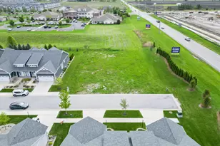 10883 Walnut Dr, Saint John, IN 46373 - Photo 19