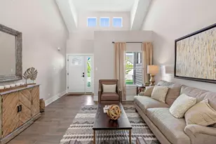 10883 Walnut Dr, Saint John, IN 46373 - Photo 7