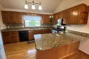 5050 Spinnaker Ln, Crown Point, IN 46307 - Photo 3