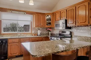 5050 Spinnaker Ln, Crown Point, IN 46307 - Photo 17