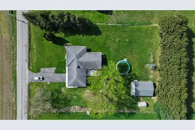 56915 Tulip Road, New Carlisle, IN 46552 - Photo 5