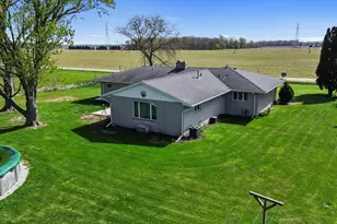 56915 Tulip Rd, New Carlisle, IN 46552 - Photo 11