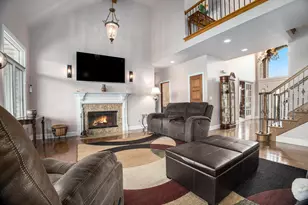 272 White Tail Ct, Hobart, IN 46342 - Photo 9