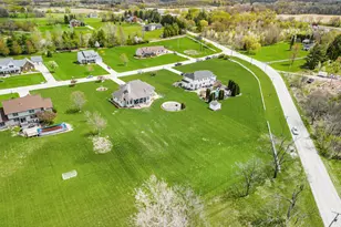 272 White Tail Ct, Hobart, IN 46342 - Photo 37