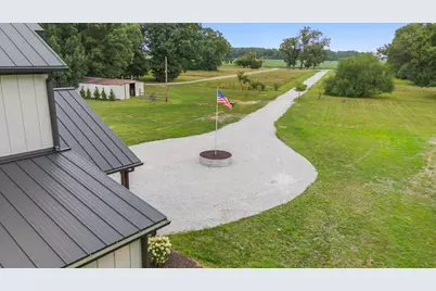 548 E 1400 S, Kouts, IN 46347 - Photo 73