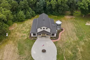 548 E 1400 S, Kouts, IN 46347 - Photo 75