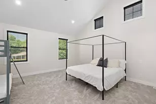 548 E 1400 S, Kouts, IN 46347 - Photo 51