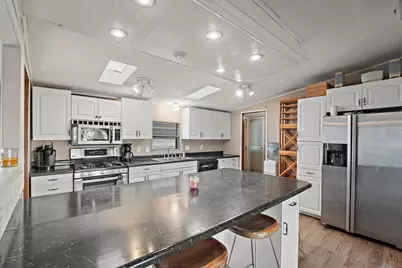 548 E 1400 S, Kouts, IN 46347 - Photo 119