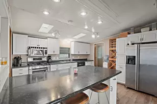 548 E 1400 S, Kouts, IN 46347 - Photo 119