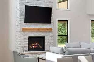 548 E 1400 S, Kouts, IN 46347 - Photo 15