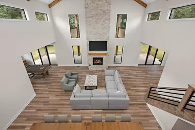 548 E 1400 S, Kouts, IN 46347 - Photo 11