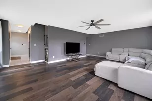 809 W 126th Ct, Crown Point, IN 46307 - Photo 11